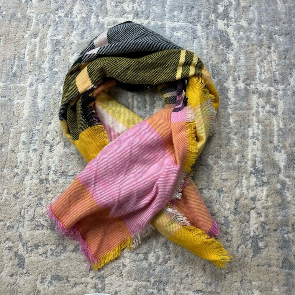 NWT David & Young Plaid Blanket Scarf Shawl Disney Parks